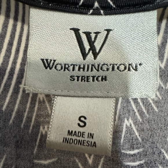 Worthington Stretch Short Sleeve Faux Wrap Black and Off White Blouse Size Small - Picture 10 of 12